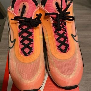 Nike Air Max 2090